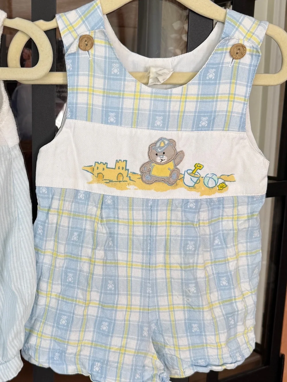 Vintage 1997 Teddy bear embroidered romper overalls shortall jon jon beach baby